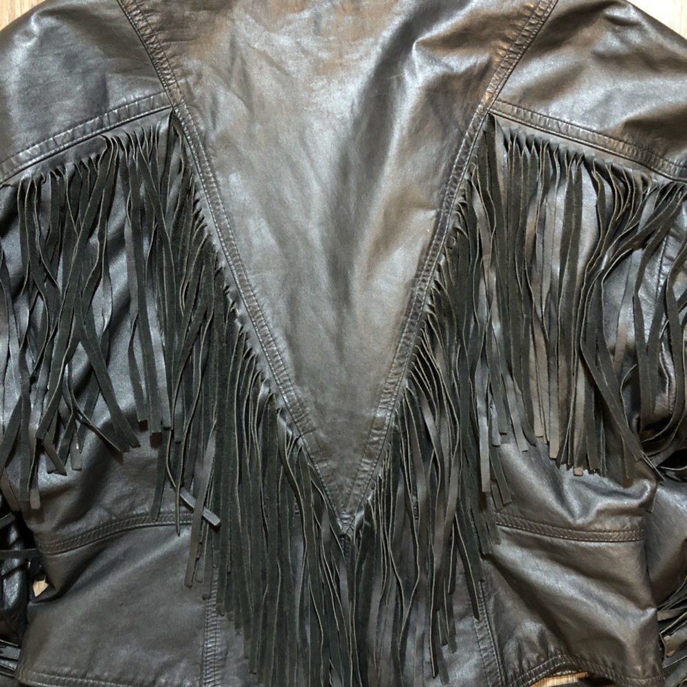 Vintage 70’s Cropped Leather Fringed Jacket - Picture 16 of 17